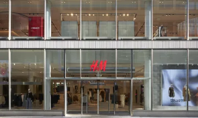 H&M Group : Financing Fashion Decarbonisation